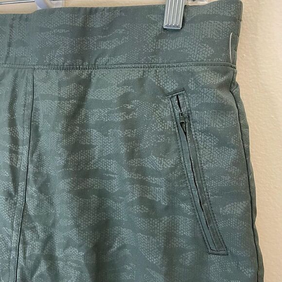 NEW! Orvis| Small | Embossed| Small | Skort - Picture 6 of 16